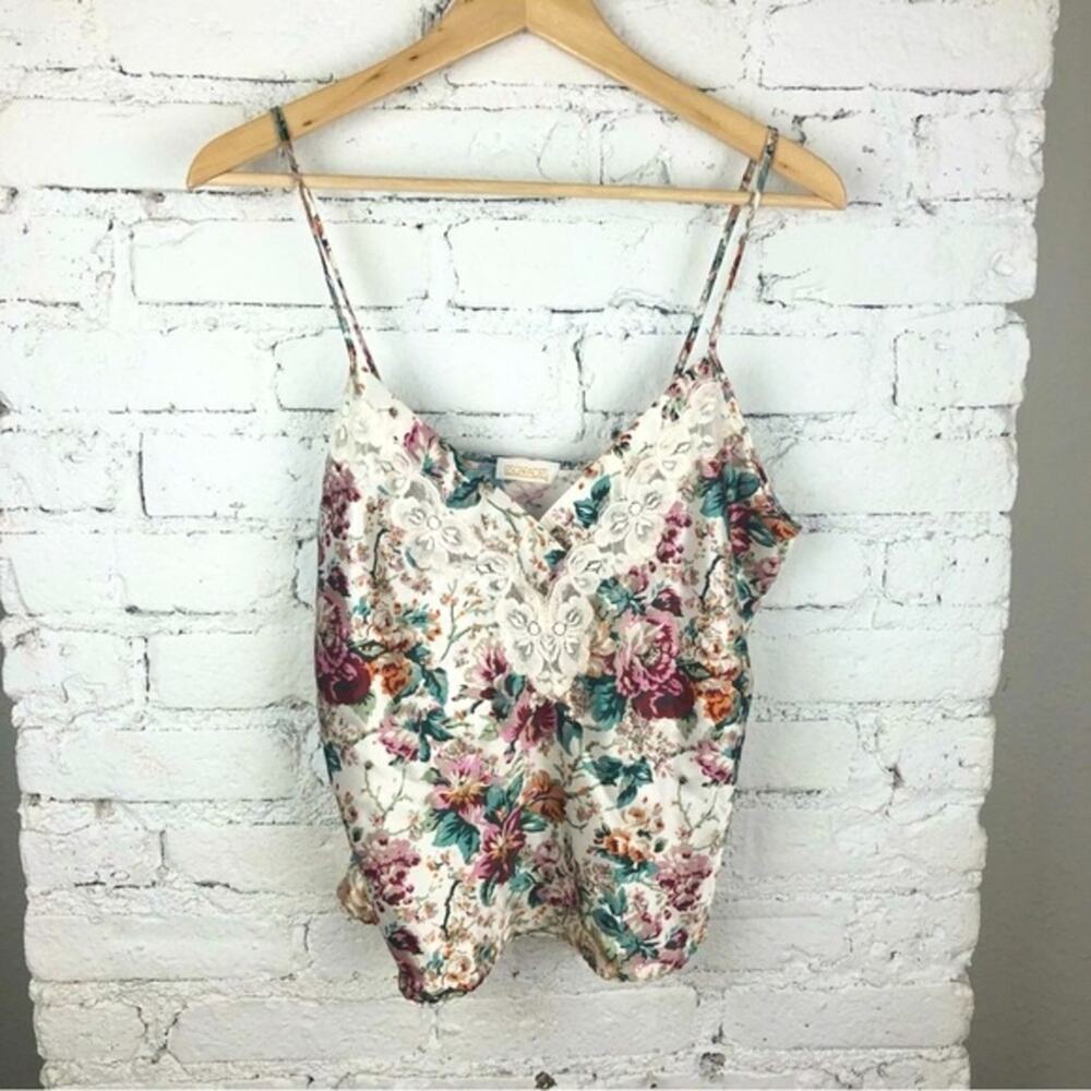 Vintage Escapades Floral Sleep Set - Picture 2 of 10